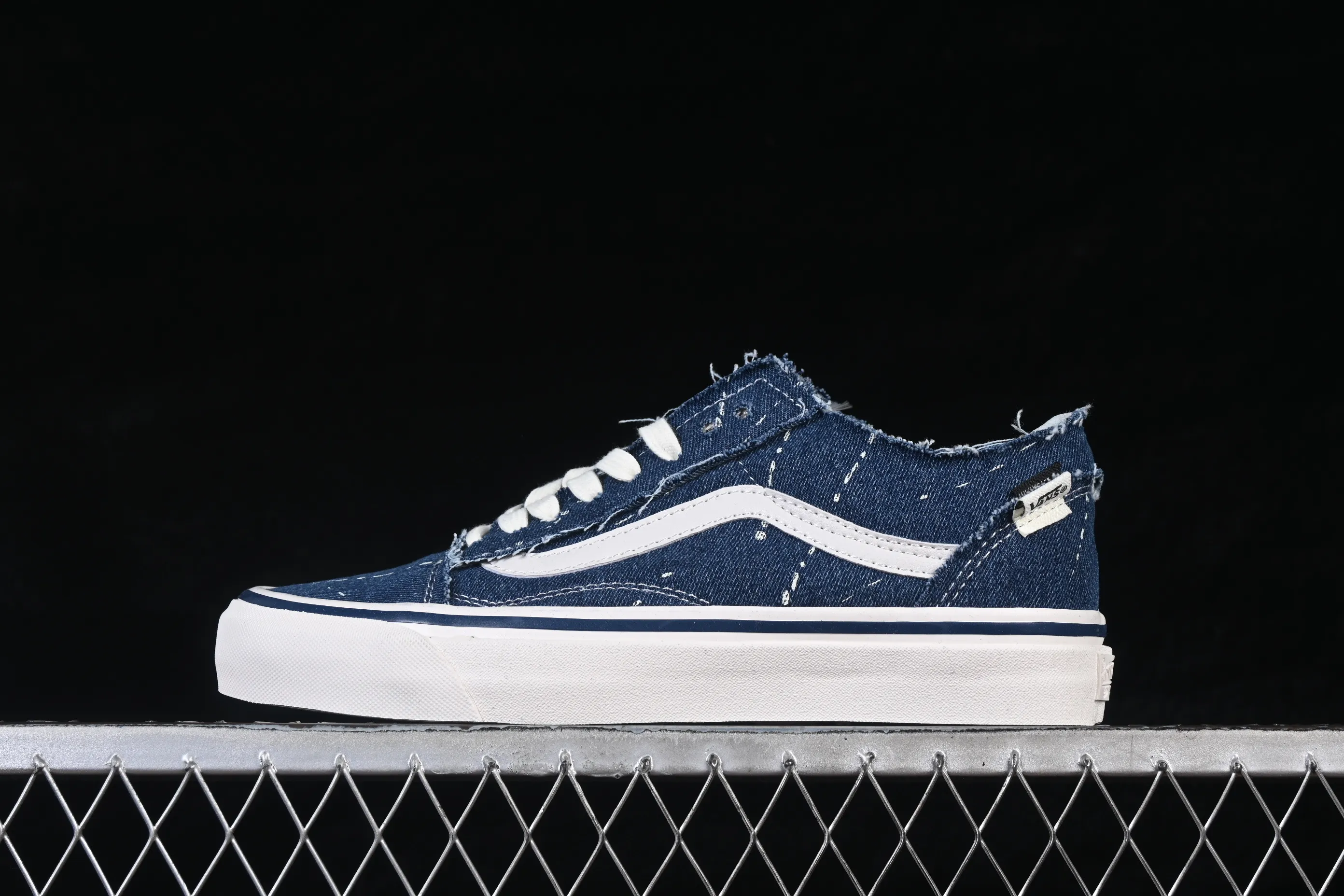 All categories Vans Vans series Vans Low Vans low top Vans Old Skool Frayed Vans low-top casual skateboard shoes VN000E9HGTL